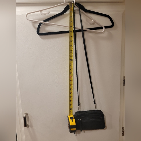 Cute Little Travel, Concert, or Night Out Purse - Picture 8 of 10